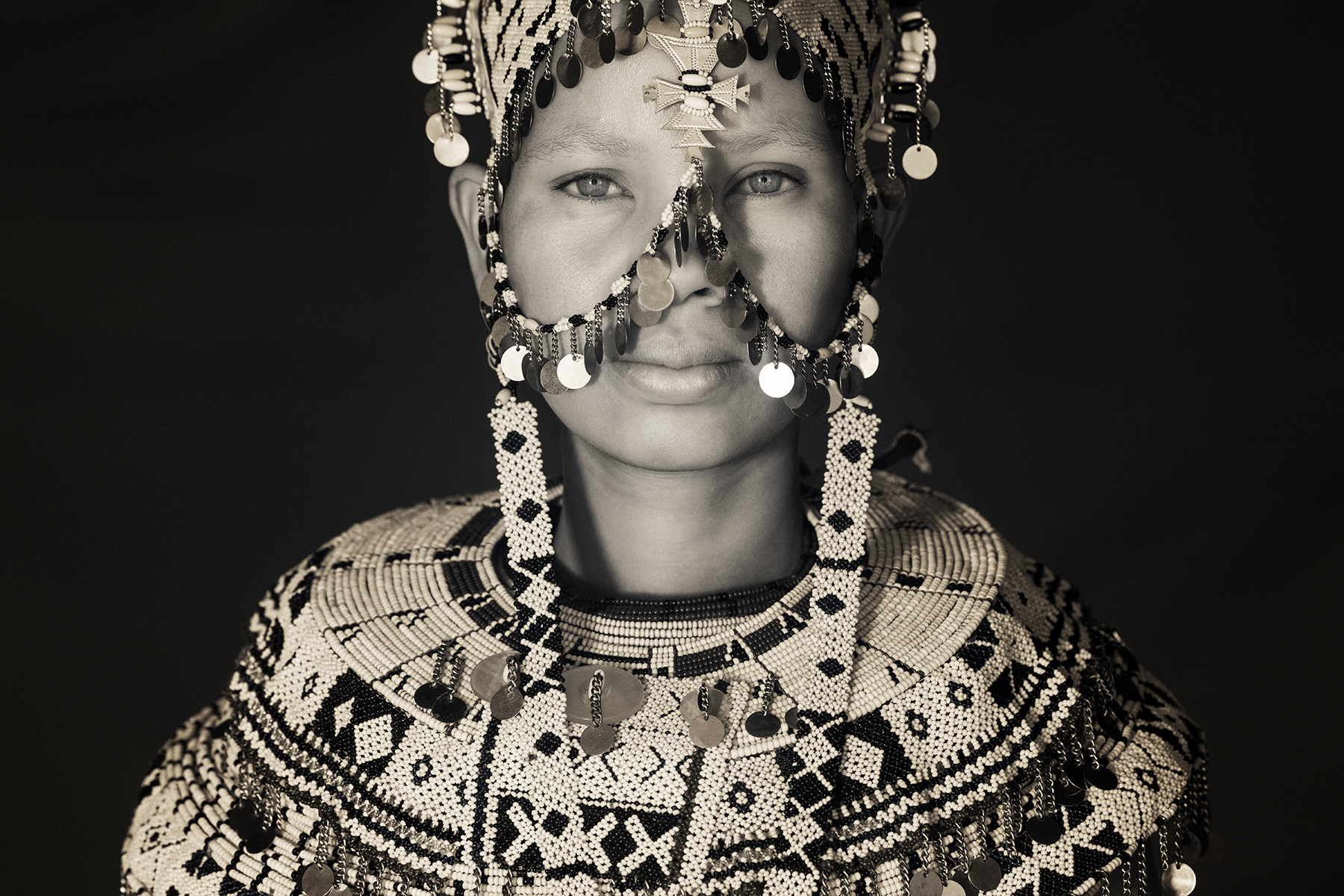 Fine art tribal print portrait of a rendile tribe girl in Kenya